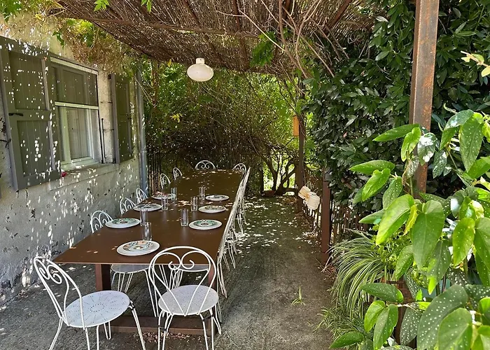 Location Saisonniere Jusqu'a 13 Personnes Villa *